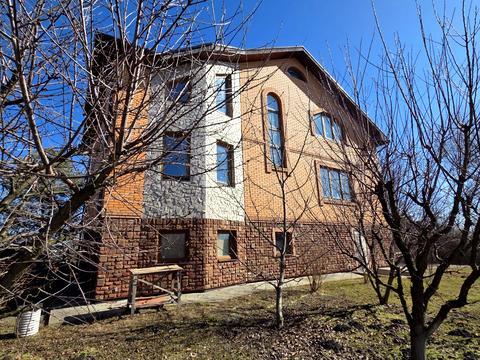 будинок за адресою Центральна вул.