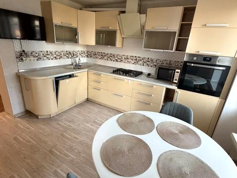 квартира за адресою Панаса Мирного вул., 7/1