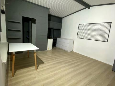 будинок за адресою Політехнічна вул.