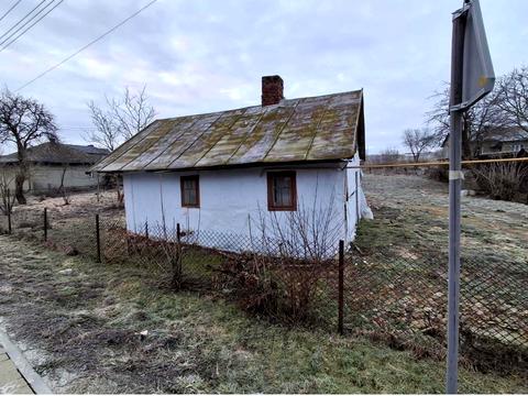 участок по адресу Центральна, 40