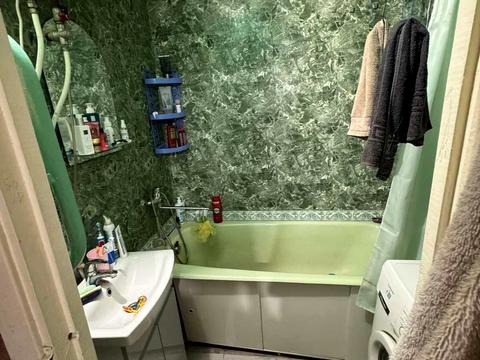 квартира за адресою Академіка Єфремова вул. (Командарма Уборевича), 7