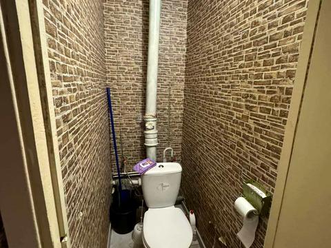 квартира за адресою Академіка Єфремова вул. (Командарма Уборевича), 7