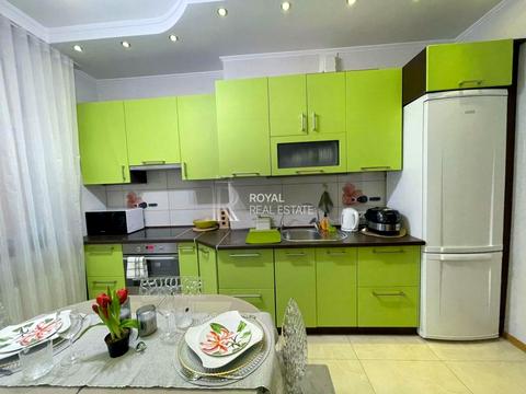 квартира за адресою Миколи Міхновського бульв. (Дружби народів), 14-16