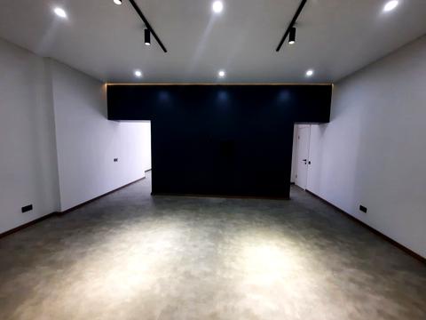 комерційна за адресою Шевченка вул., 12