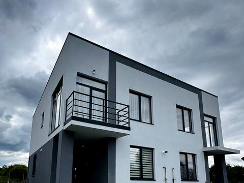 будинок за адресою низова