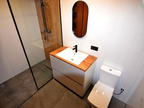 будинок за адресою Володимира Івасюка вул.