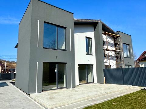 будинок за адресою смт. Брюховичі, Квітнева