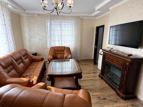 будинок за адресою Хмельницького, 1