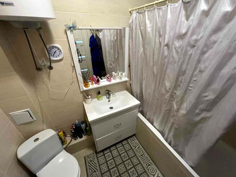 квартира за адресою Захисників України вул. (1-го Травня), 42