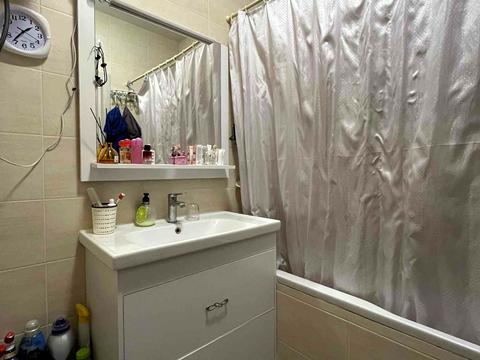 квартира за адресою Захисників України вул. (1-го Травня), 42