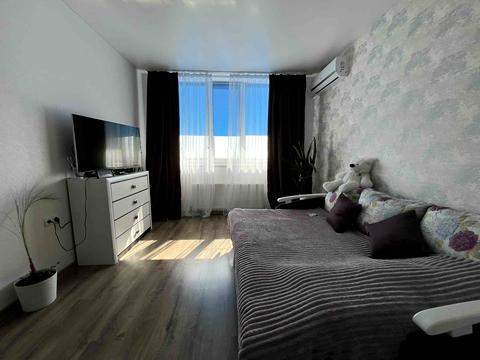 квартира за адресою Захисників України вул. (1-го Травня), 42