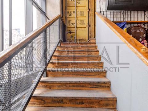 комерційна за адресою Басейна вул., 2