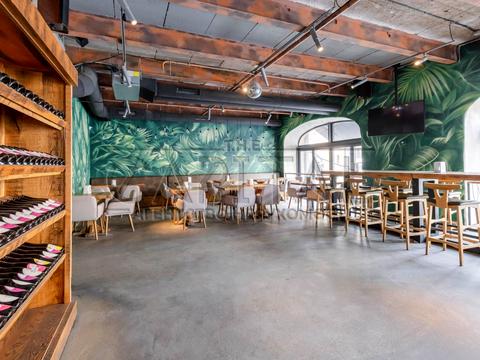 комерційна за адресою Басейна вул., 2