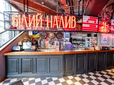 комерційна за адресою Басейна вул., 2