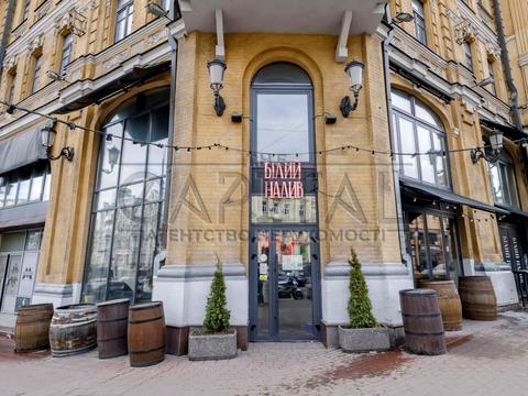 комерційна за адресою Басейна вул., 2