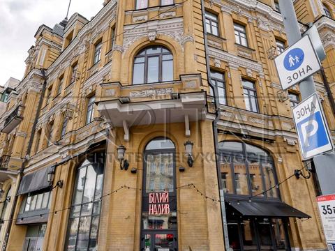 комерційна за адресою Басейна вул., 2