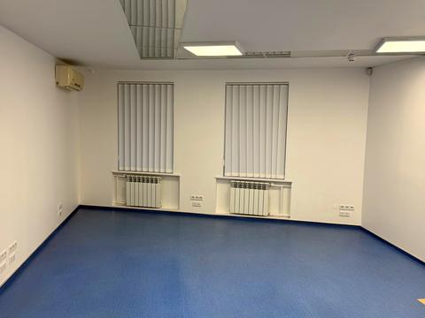 комерційна за адресою Ігорівська вул., 1/8