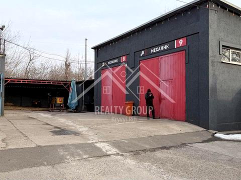 комерційна за адресою Металургів просп., 2