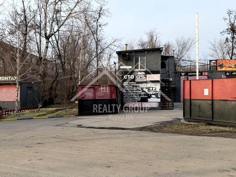 комерційна за адресою Металургів просп., 2