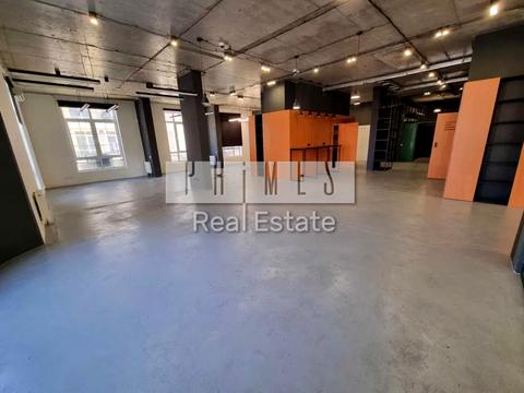 комерційна за адресою Дегтярна вул., 6