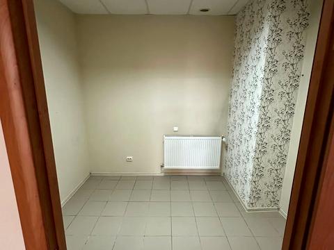 комерційна за адресою Василя Стуса вул., 37А