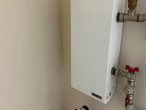 комерційна за адресою Василя Стуса вул., 37А