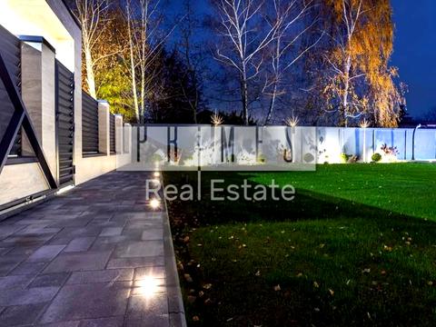 будинок за адресою Вишнева, 44