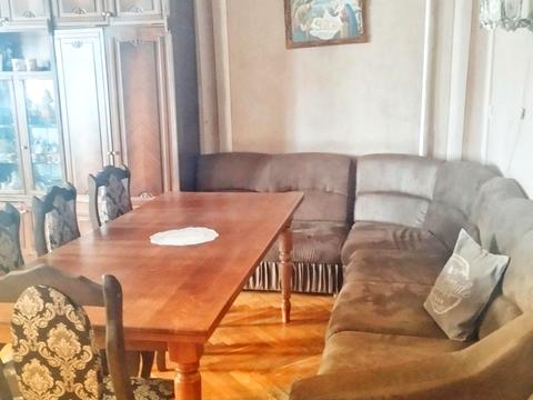 будинок за адресою Шкільна вул., 9