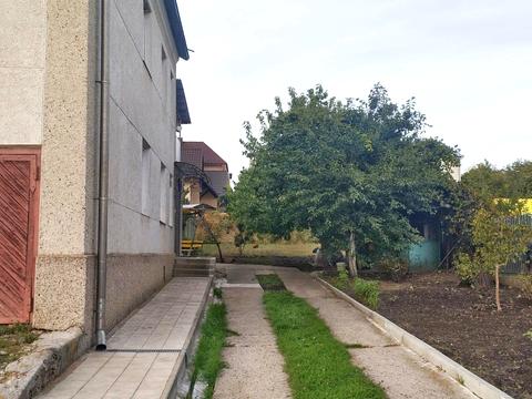 будинок за адресою Шкільна вул., 9