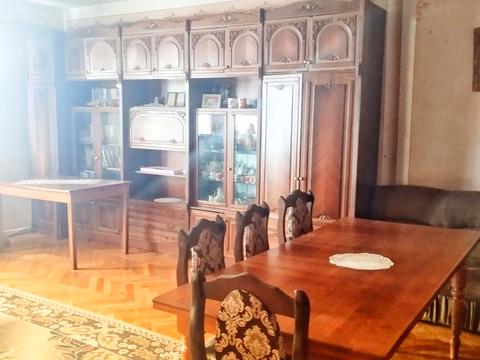 будинок за адресою Шкільна вул., 9