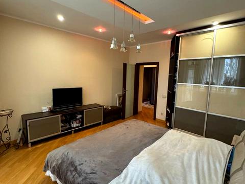 квартира за адресою Олени Кульчицької вул., 16г