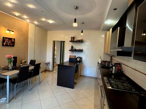 квартира за адресою Олени Кульчицької вул., 16г