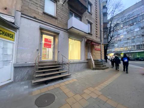 комерційна за адресою Князя Острозького вул., 2