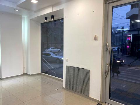 комерційна за адресою Князя Острозького вул., 2