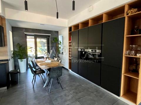 будинок за адресою Садова