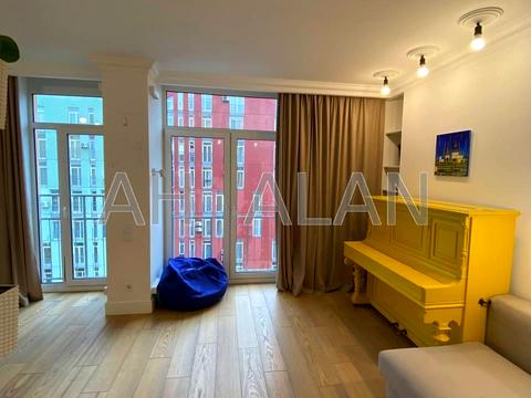 квартира за адресою Регенераторна вул., 4 к14