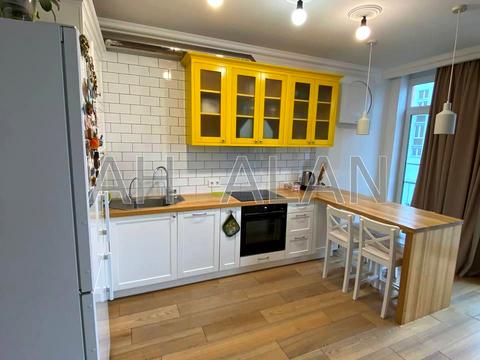 квартира за адресою Регенераторна вул., 4 к14