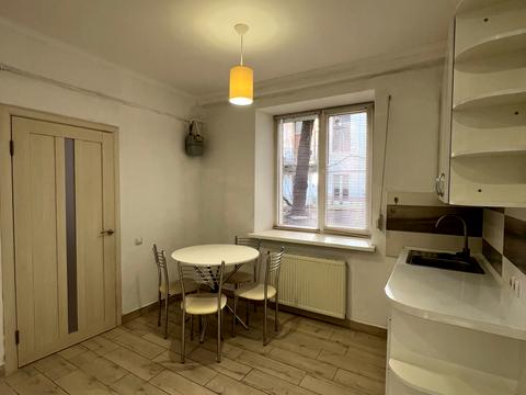 квартира за адресою Шота Руставелі вул., 20