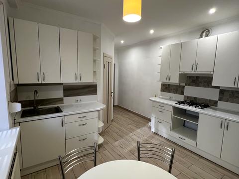 квартира за адресою Шота Руставелі вул., 20