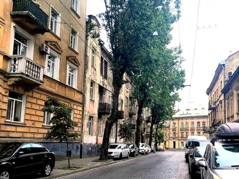 квартира за адресою Шептицьких вул., 23