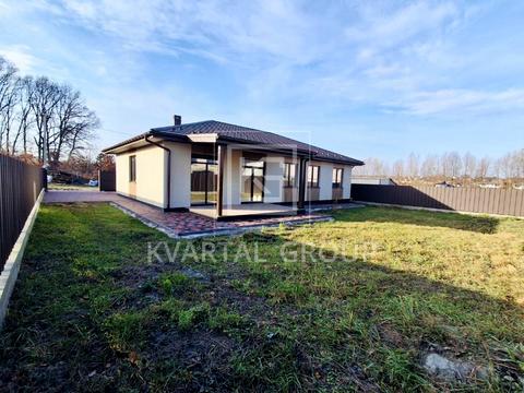 дом по адресу Евгения Плужника ул., 12