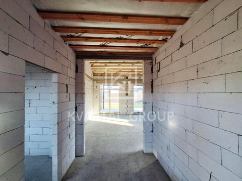 дом по адресу Евгения Плужника ул., 12