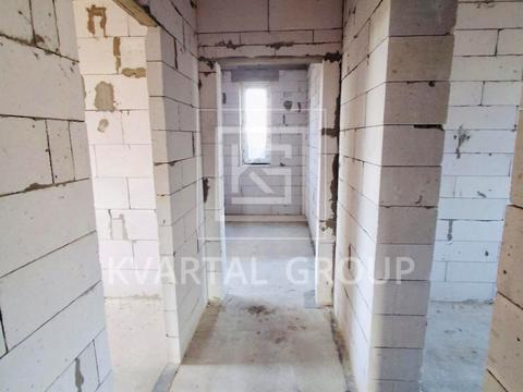 дом по адресу Евгения Плужника ул., 12