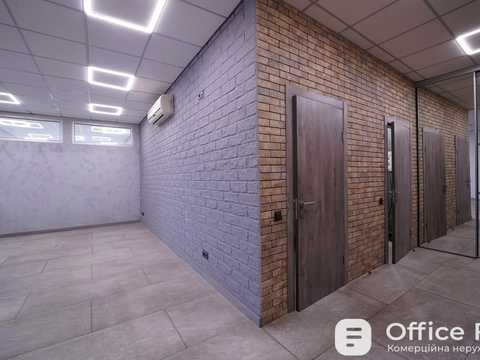 коммерческая по адресу Большая Васильковская ул. (Красноармейская), 72