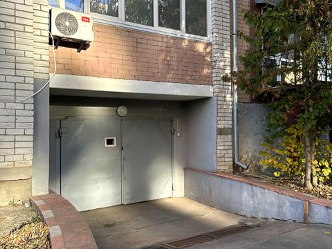 паркоместо по адресу Василия Тарновского ул. (Пушкіна), 34а