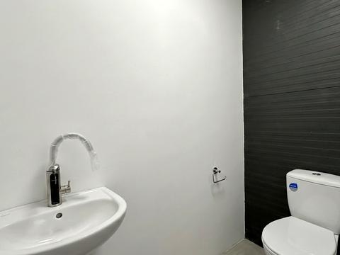 коммерческая по адресу Янтарная ул., 69-Д