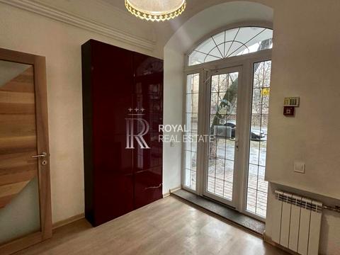 комерційна за адресою Київ, Професора Підвисоцького вул., 10/10