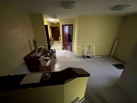 комерційна за адресою Київ, Гоголівська вул., 49