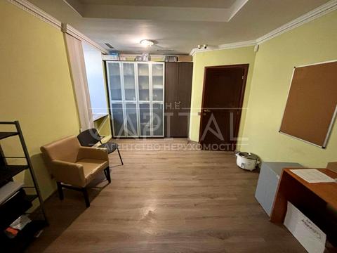 комерційна за адресою Київ, Гоголівська вул., 49