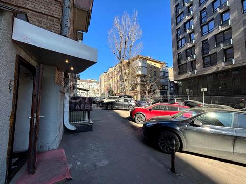 комерційна за адресою Київ, Гоголівська вул., 49